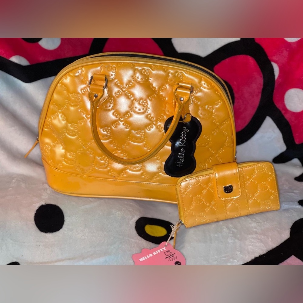 Hello Kitty Purse + wallet